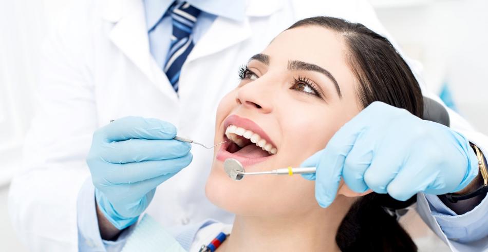 Цена приема у врача-стоматолога.